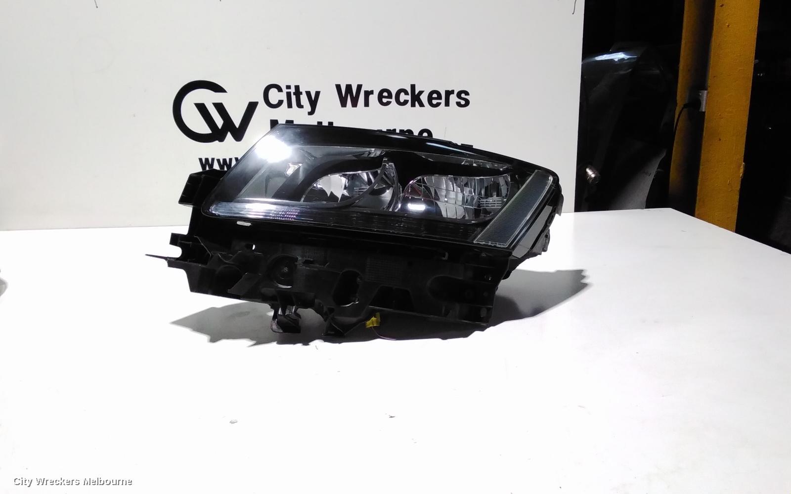 AUDI Q5 LEFT HEADLAMP, 8R, HALOGEN TYPE, 03/2009 - 10/2012 - Image 1