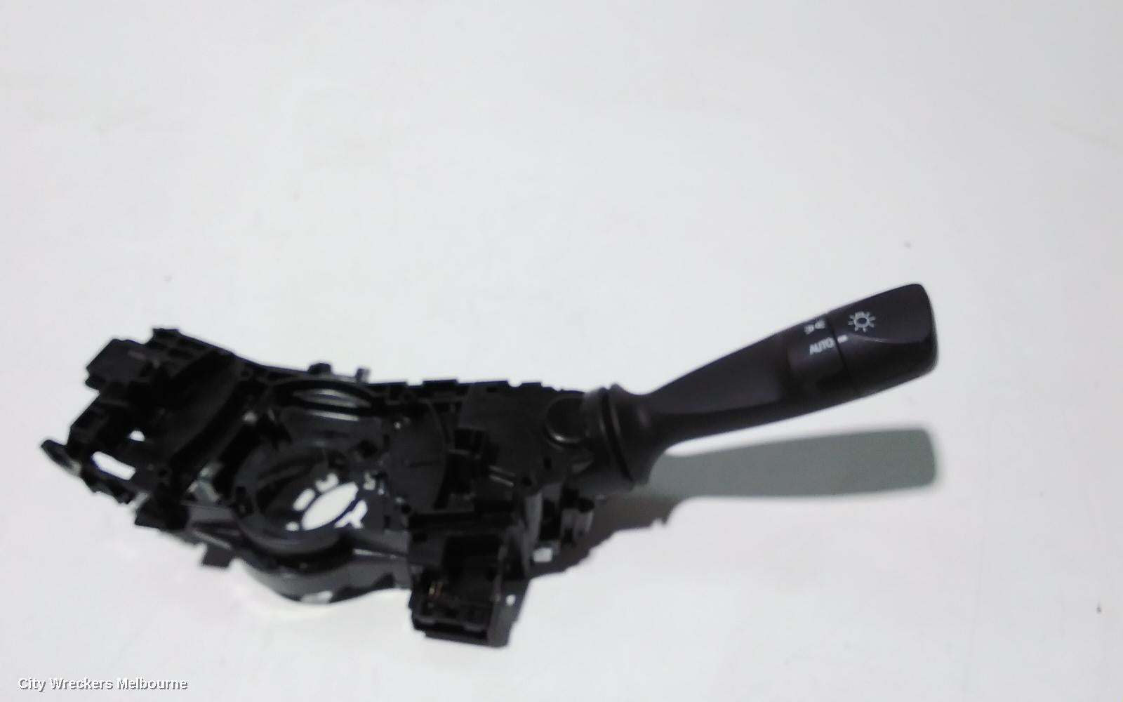 TOYOTA HILUX COMBINATION SWITCH, FLASHER SWITCH, NON FOGLAMP TYPE, 09/2015 ONWARDS - Image 1