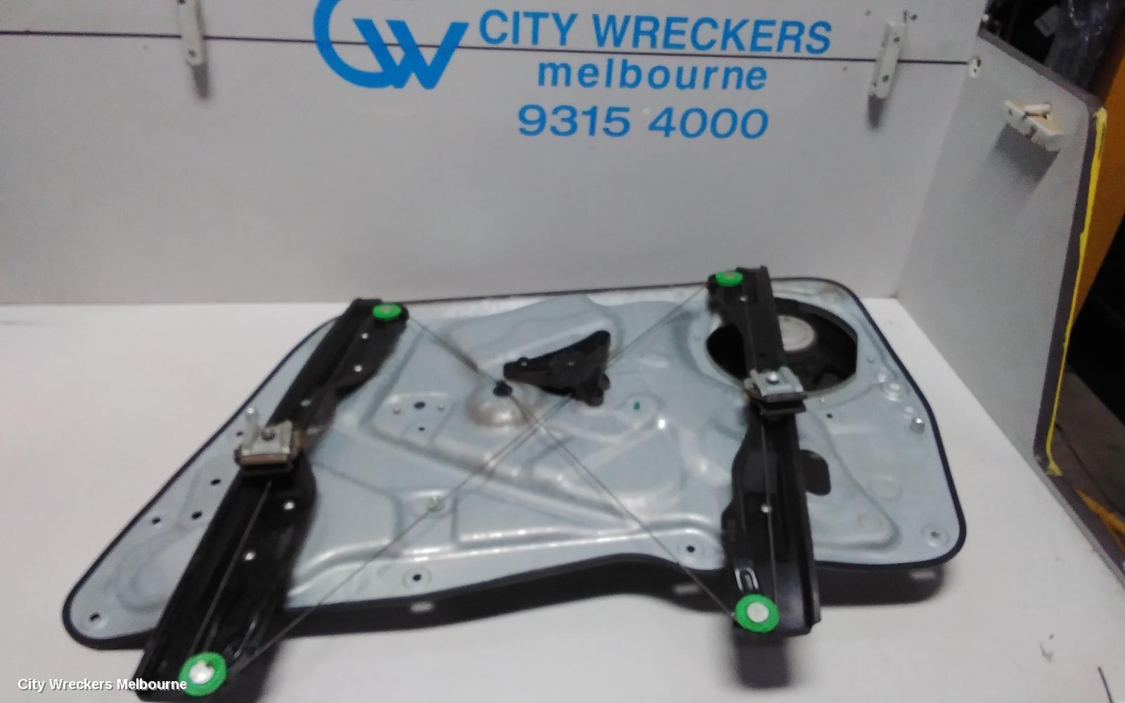 VOLKSWAGEN TIGUAN LEFT FRONT WINDOW REG/MOTOR, 5N, POWER, 05/2008 - 08/2016 - Image 3