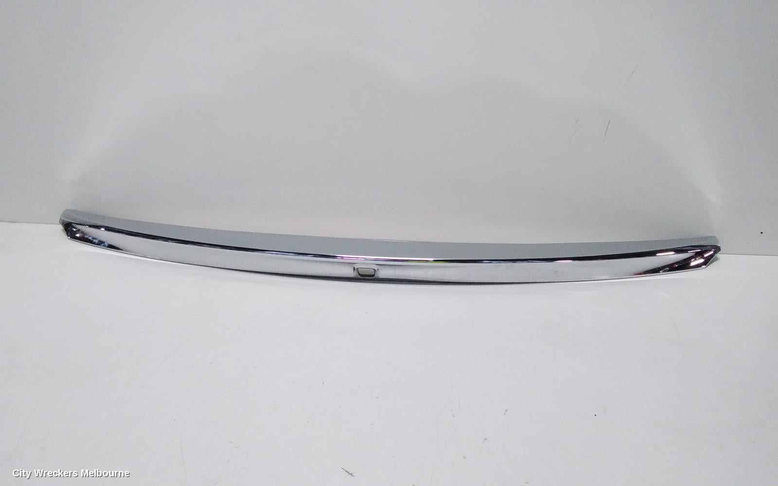 SUZUKI BALENO REAR GARNISH, TAILGATE GARNISH (CENTRE), EW, 04/2016 - 12/2022 - Image 2