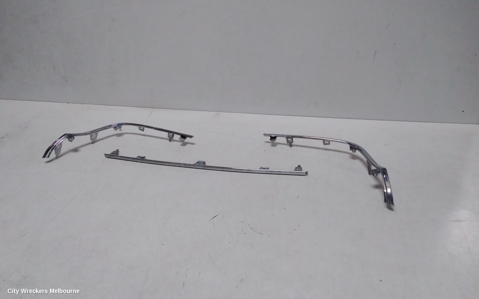 TOYOTA COROLLA REAR BUMPER, REAR BUMPER MOULDING (CENTRE), ZRE182R, HATCH, 08/2012 - 03/2015 - Image 1