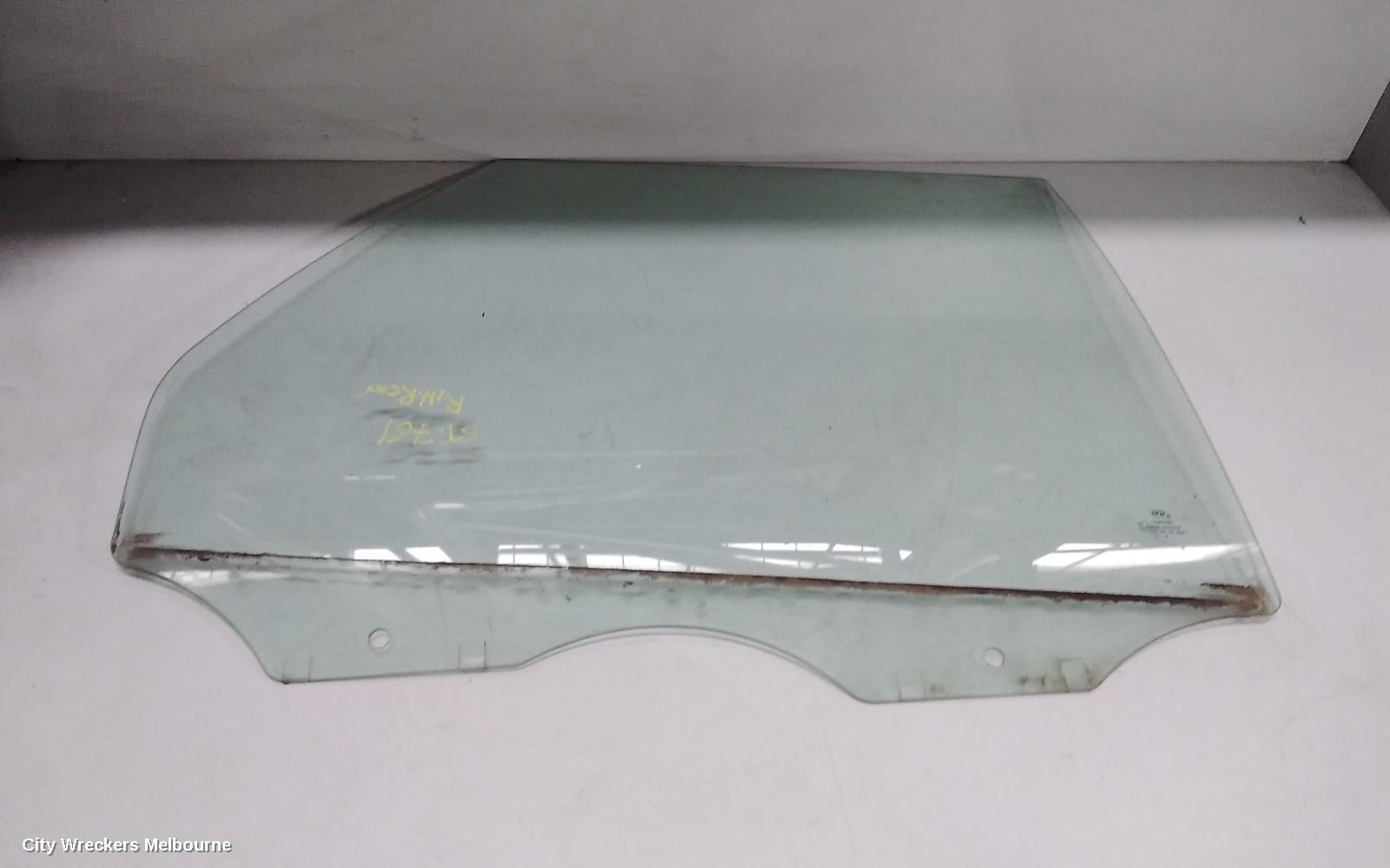 FORD TERRITORY RIGHT REAR DOOR WINDOW, SZ MKI-MKII, FACTORY PRIVACY TINT, 04/2011 - 12/2016 - Image 1