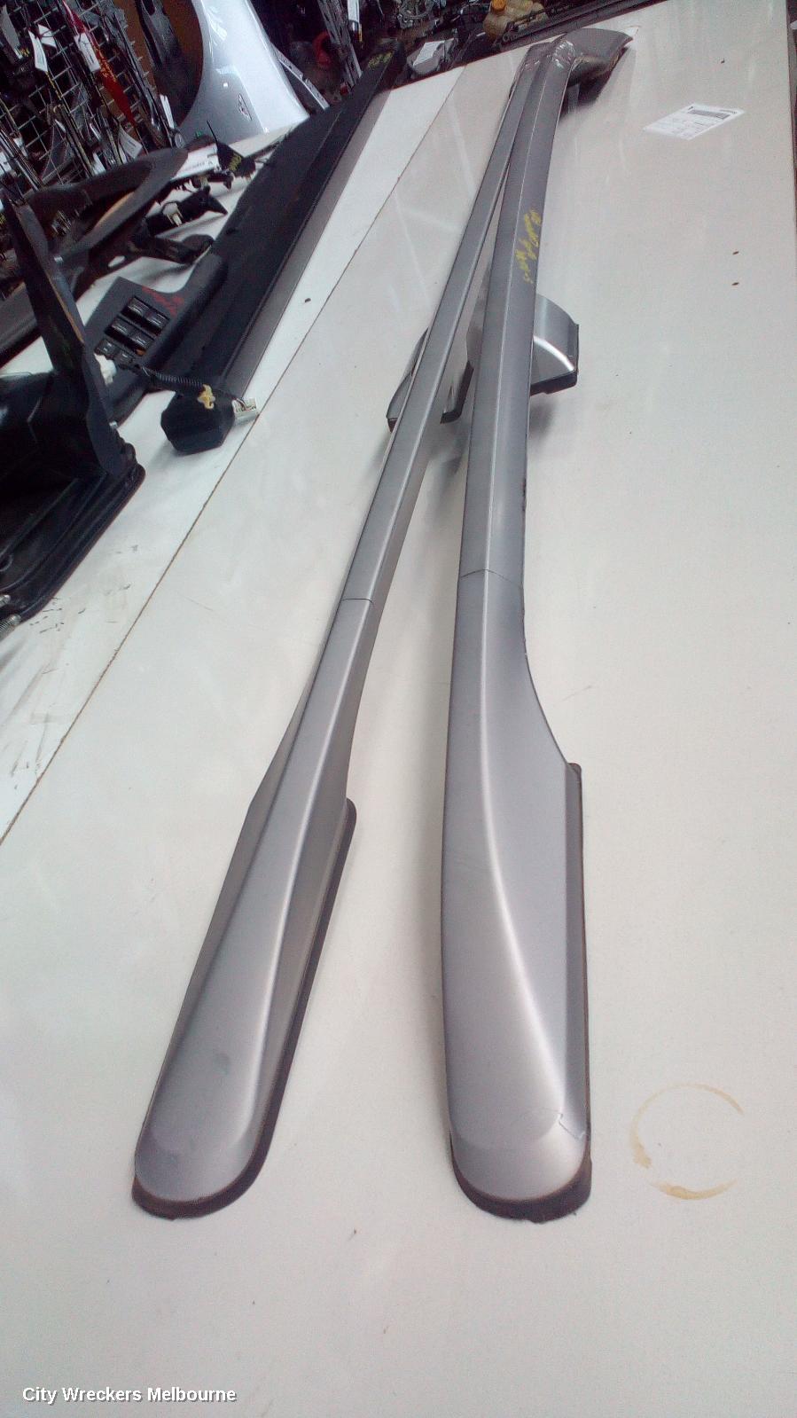 HOLDEN CAPTIVA ROOF RAIL, CG SERIES 2 03/2011 - 06/2018 - Image 2