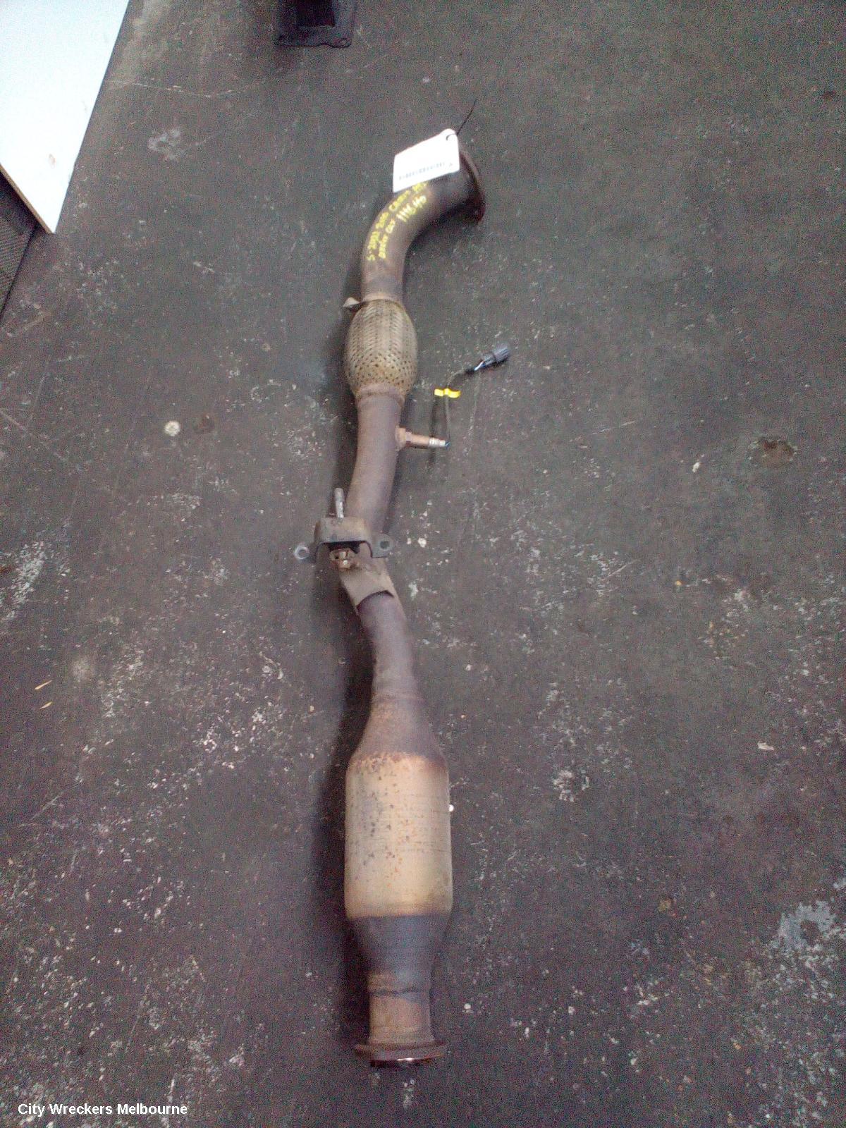 TOYOTA CAMRY CATALYTIC CONVERTER, UNDER CAR-CAT TYPE, 2.4, PETROL, AHV40, HYBRID, 12/2009 - 11/2011 - Image 1