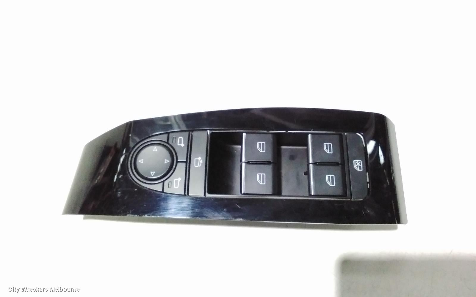 MAZDA 3 PWR DR WIND SWITCH, RH FRONT, BLOCK MASTER SWITCH, POWER, AUTO FOLD TYPE, BP, 03/2019 ONWARDS - Image 2