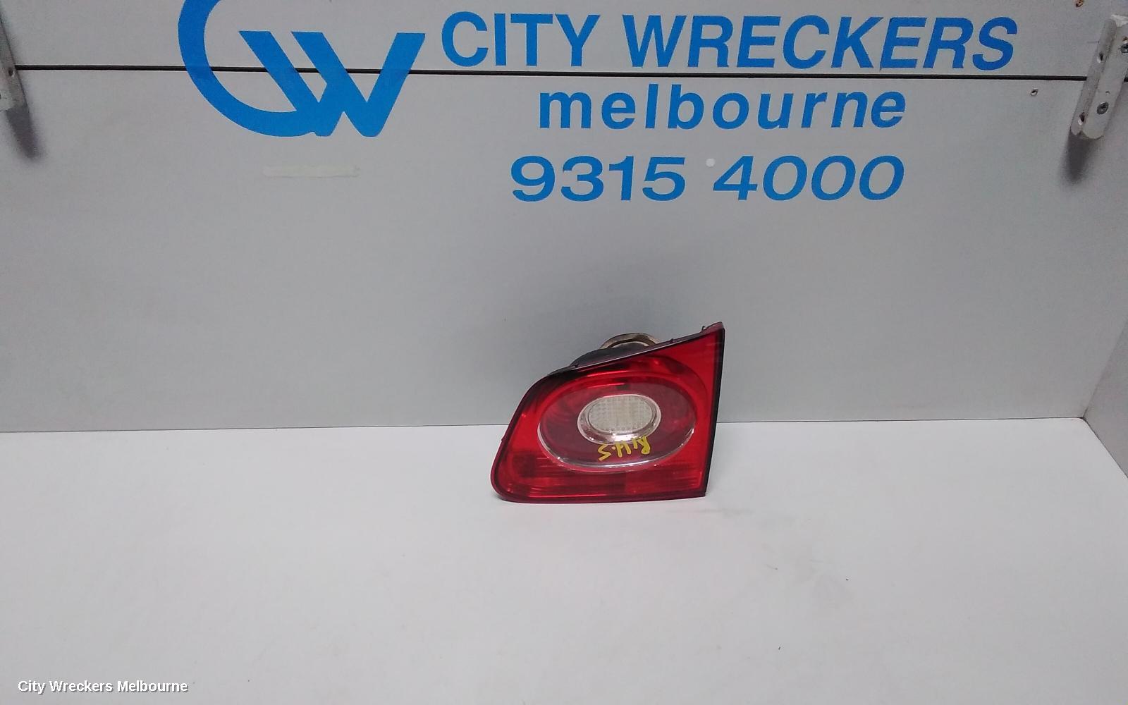 VOLKSWAGEN TIGUAN REAR GARNISH, TAILGATE LAMP (RH SIDE), 5N, 05/2008 - 06/2011 - Image 1