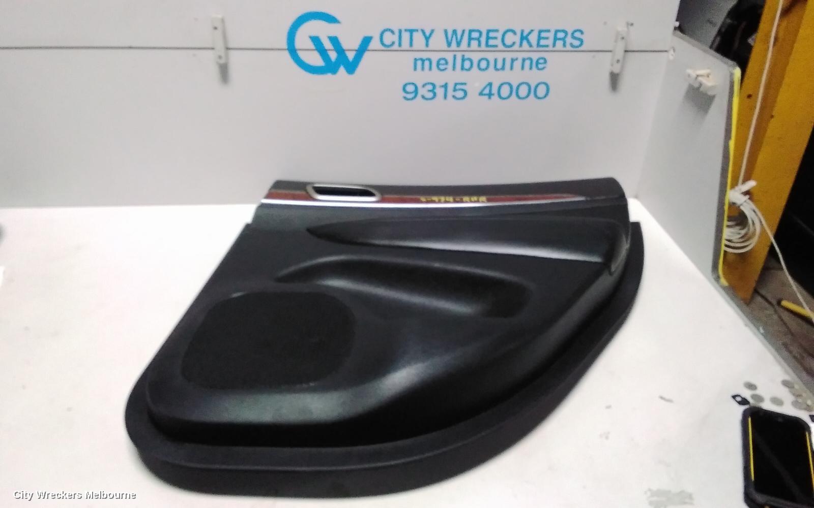 JEEP GRANDCHEROKEE DOOR TRIM, RH REAR, WK, LEATHER, 10/2010 ONWARDS - Image 1