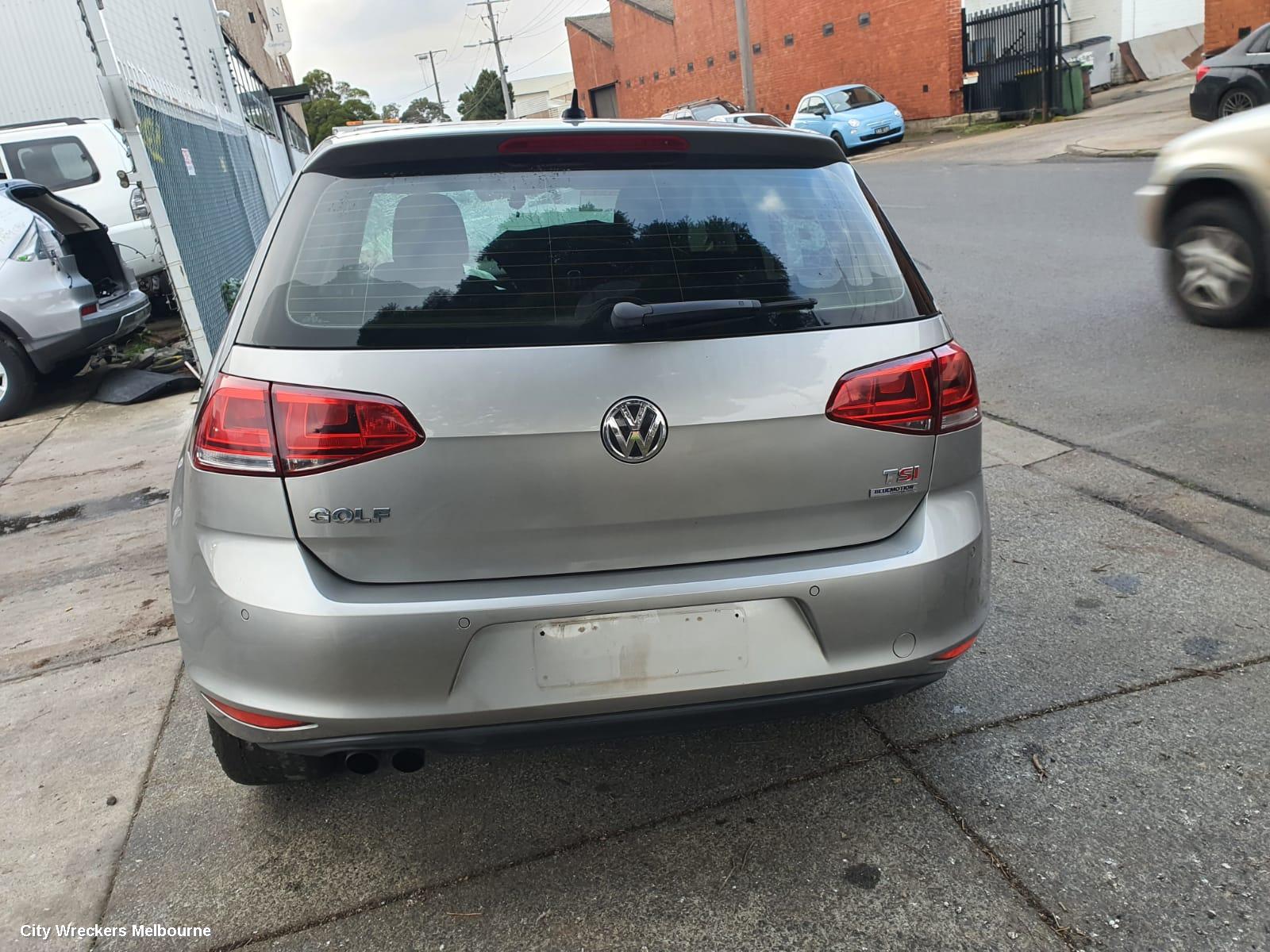 VOLKSWAGEN GOLF LEFT TAILLIGHT, GEN 7, HATCH, 03/2013 - 03/2017 - Image 3