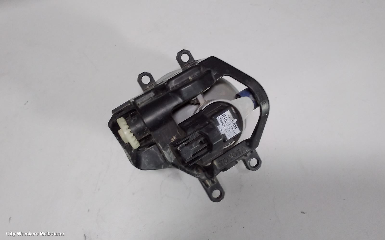 TOYOTA COROLLA LEFT INDICATOR/FOG/SIDE, BUMPER FOGLAMP, ZRE152R, HATCH, 11/2009 - 09/2012 - Image 2