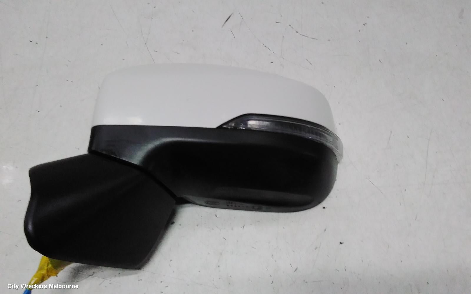 SUBARU FORESTER LEFT DOOR MIRROR, SK, W/ POWER FOLD, NON MEMORY, NON AUTO DIP, NON CAMERA TYPE, COLOUR CODED, 08/2018 - 11/2024 - Image 2