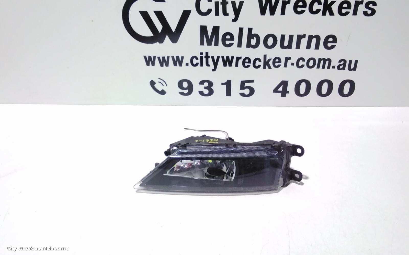 VOLKSWAGEN TIGUAN RIGHT INDICATOR/FOG/SIDE, BUMPER FOGLAMP, 5NA, 06/2016 - 05/2021 - Image 1