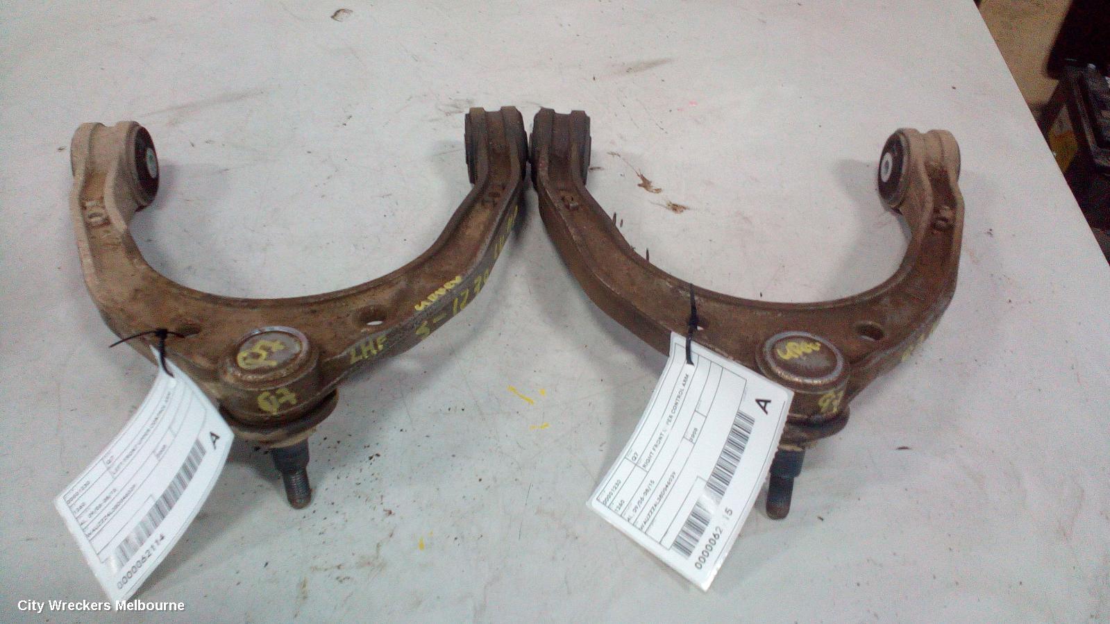 AUDI Q7 RIGHT FRONT UPPER CONTROL ARM, 4L, 09/2006 - 08/2015 - Image 2