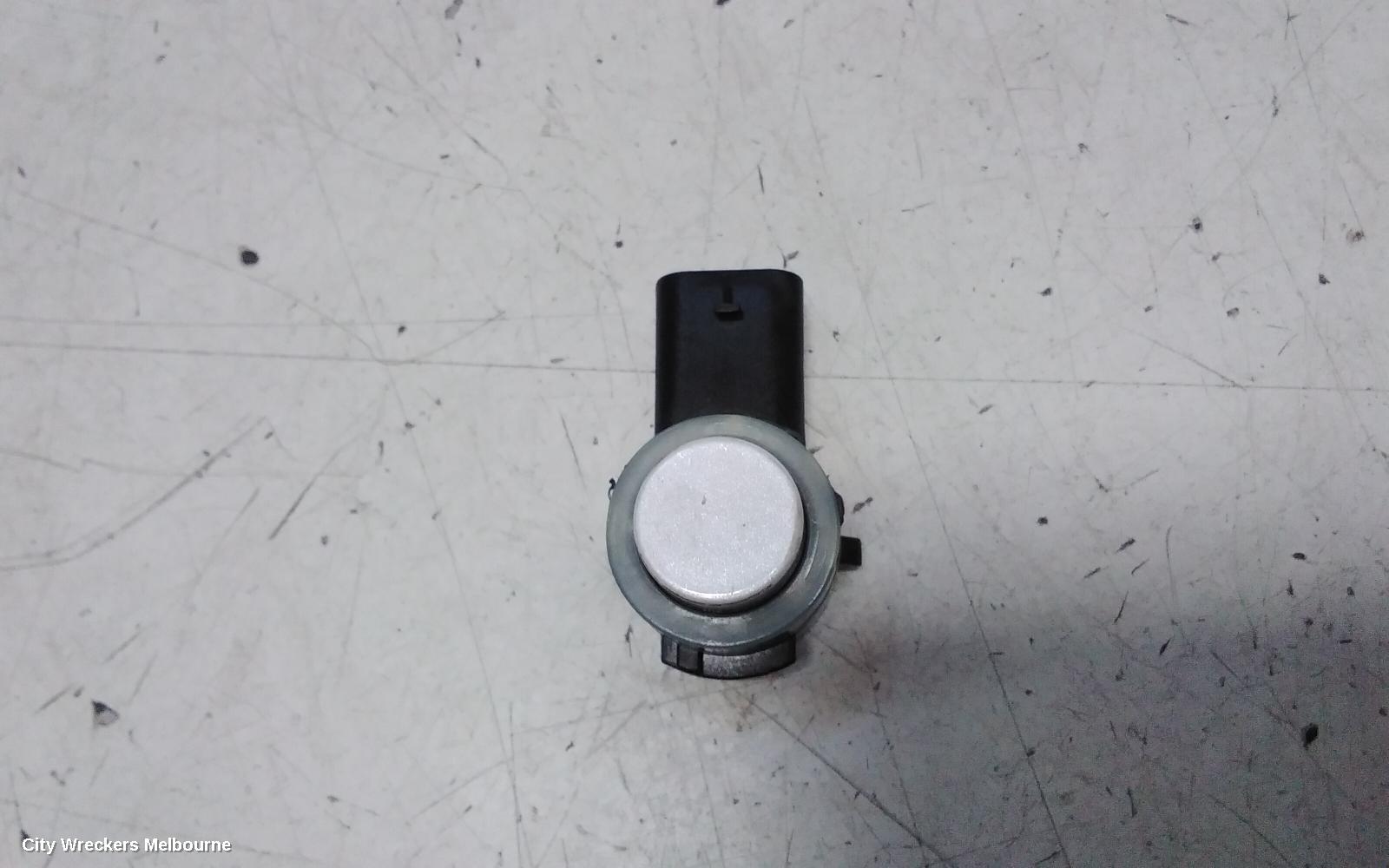 TESLA MODEL 3, 1ST GEN, 06/2019 ONWARDS, REAR BUMPER PARKING SENSOR 1X: 138738 - Image 3