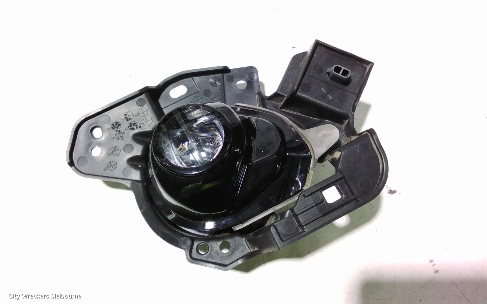 MAZDA CX3 LEFT INDICATOR/FOG/SIDE, BUMPER FOGLAMP, DK, 06/2018 ONWARDS - Image 2