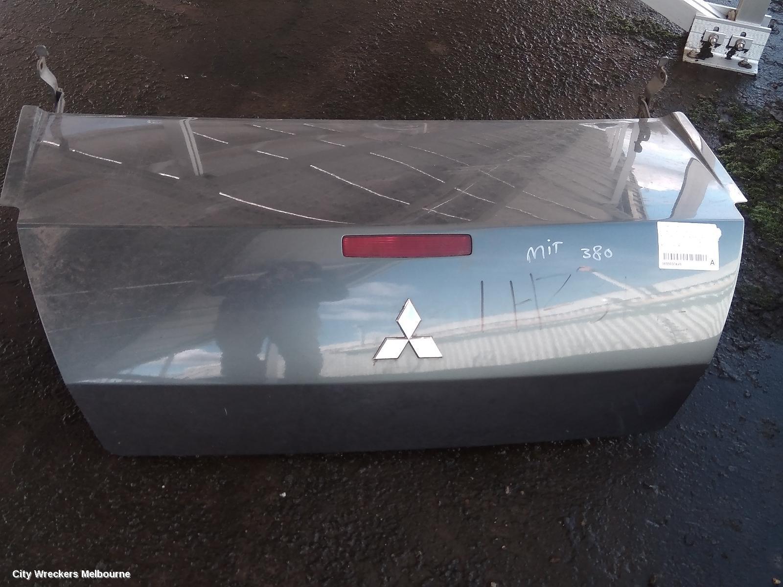 MITSUBISHI 380 BOOTLID/TAILGATE, BOOTLID, DB, ES/LS/LX/SX, SEDAN, NON SPOILER TYPE, 09/2005 - 03/2008 - Image 2
