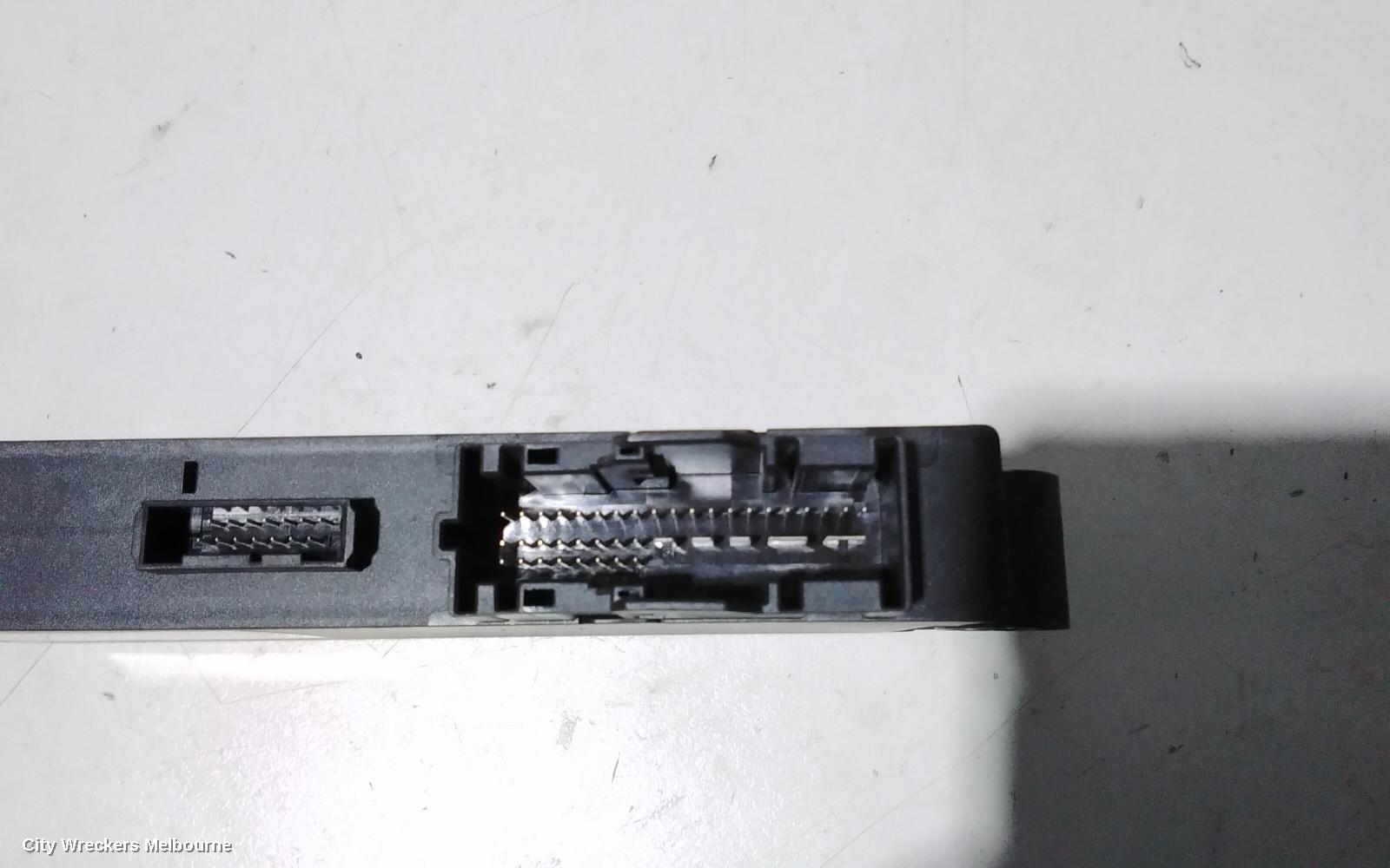 BMW 5 SERIES, E60 10/2003 - 04/2010, 5WK4 9514MBR COMFORT MODULE: 81447 - Image 2