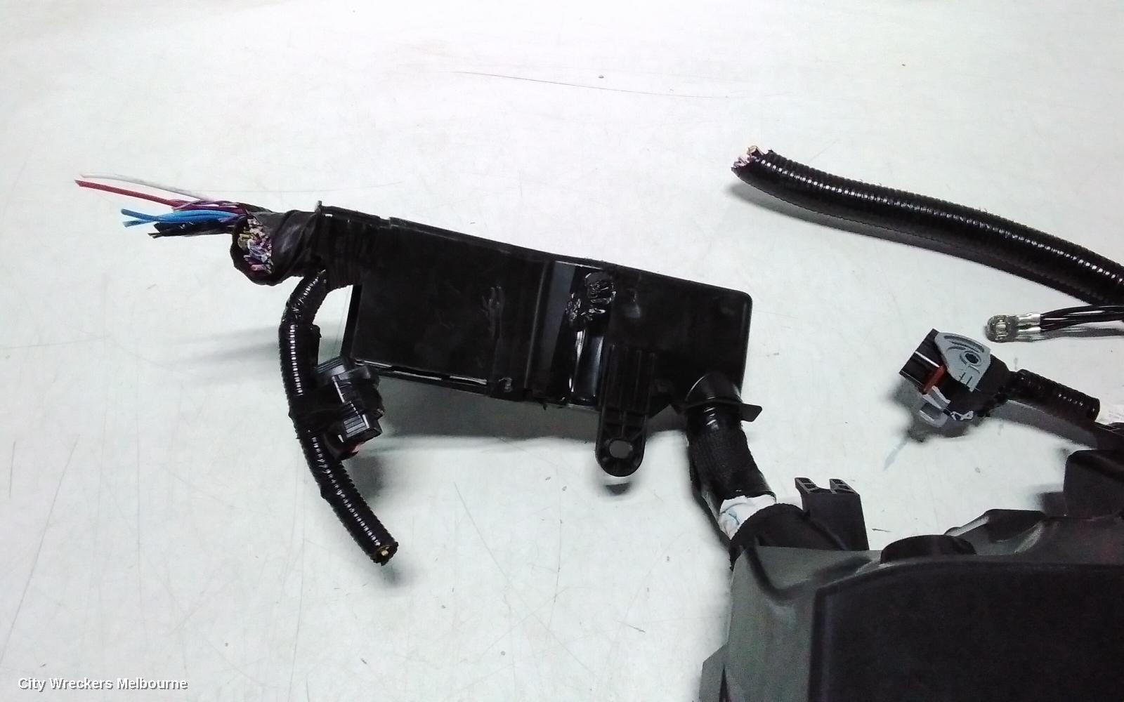 MITSUBISHI OUTLANDER FUSE BOX, ZM, ENGINE BAY, 08/2021 ONWARDS - Image 3