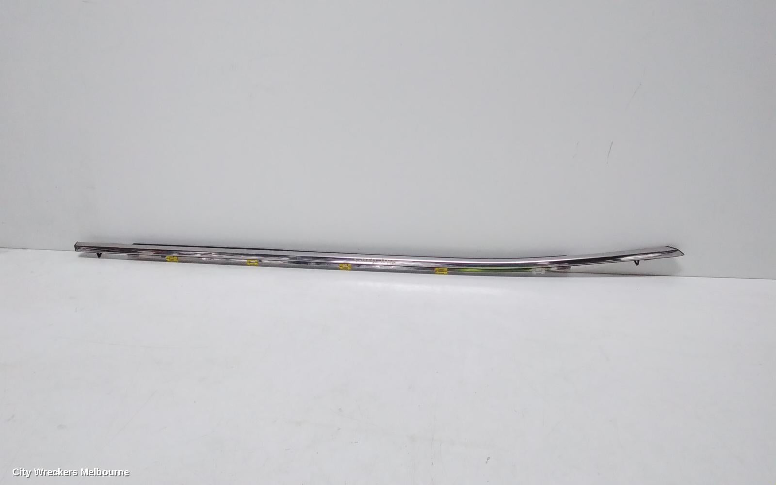 TOYOTA KLUGER DOOR MOULD, CHROOM MOULD: 112038, RIGHT FRONT DOOR MOULDING, XU70 SERIES, 03/2021 ONWARDS - Image 1