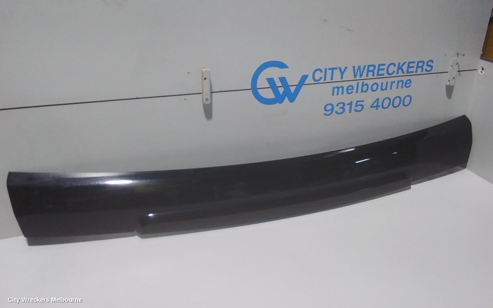 LAND ROVER RANGEROVER SPORT REAR GARNISH, L320, 08/2005 - 12/2013 - Image 2