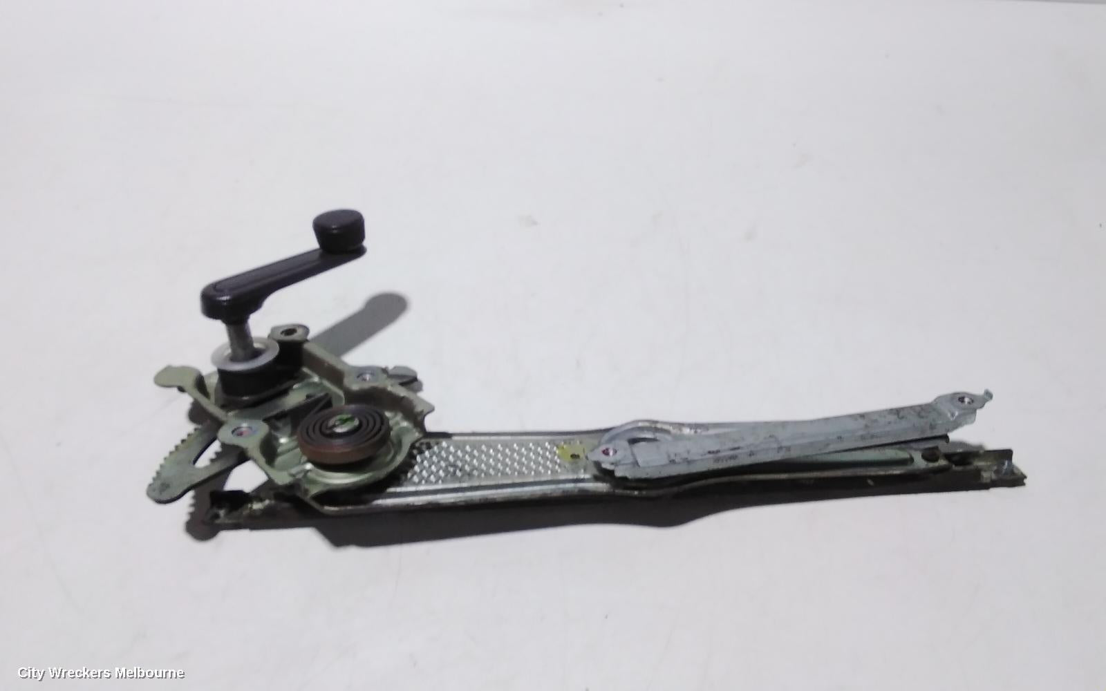 TOYOTA COROLLA LEFT FRONT WINDOW REG/MOTOR, ZZE122, MANUAL, 02/2001 - 06/2007 - Image 2