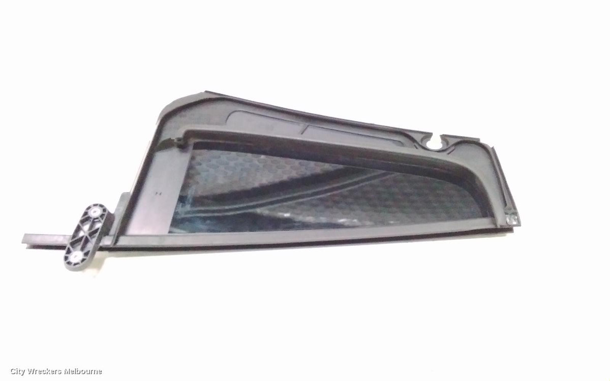 VOLKSWAGEN TIGUAN LEFT REAR 1/4 DOOR GLASS, 5NA, 06/2016 - 02/2024 - Image 3