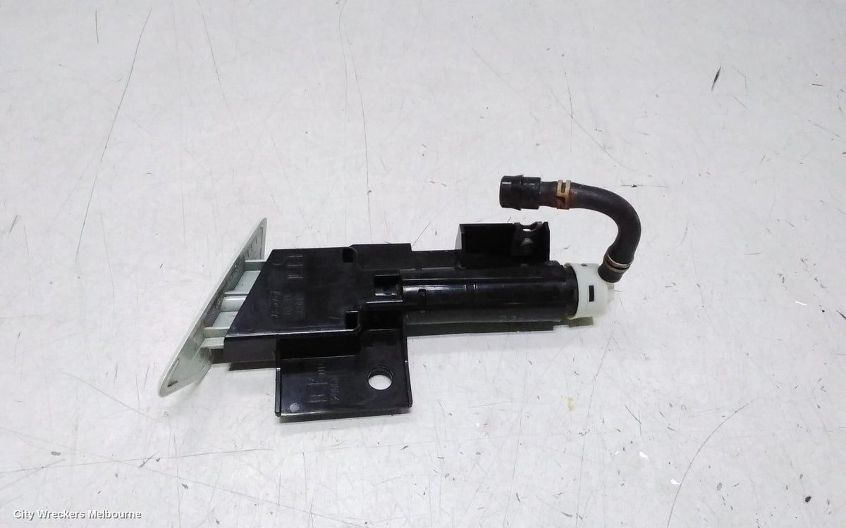 SUBARU LIBERTY WASHER JET, 5TH GEN 09/2009 - 11/2014 - Image 1