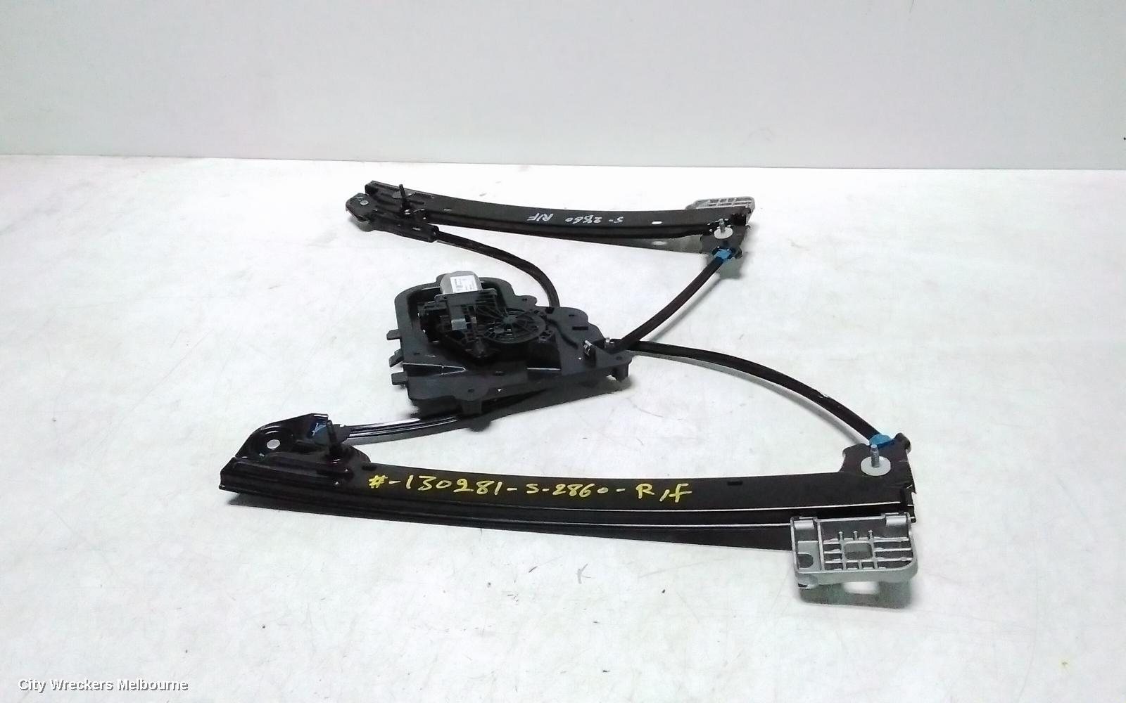 TESLA MODEL 3 RIGHT FRONT WINDOW REG/MOTOR, 1ST GEN, 06/2019 ONWARDS - Image 1