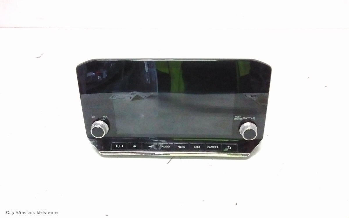 MITSUBISHI OUTLANDER RADIO/CD/DVD/SAT/TV, DISPLAY UNIT, 9IN TOUCHSCREEN, W/ SAT NAV TYPE, ZM, 08/2021 - 03/2025 - Image 1