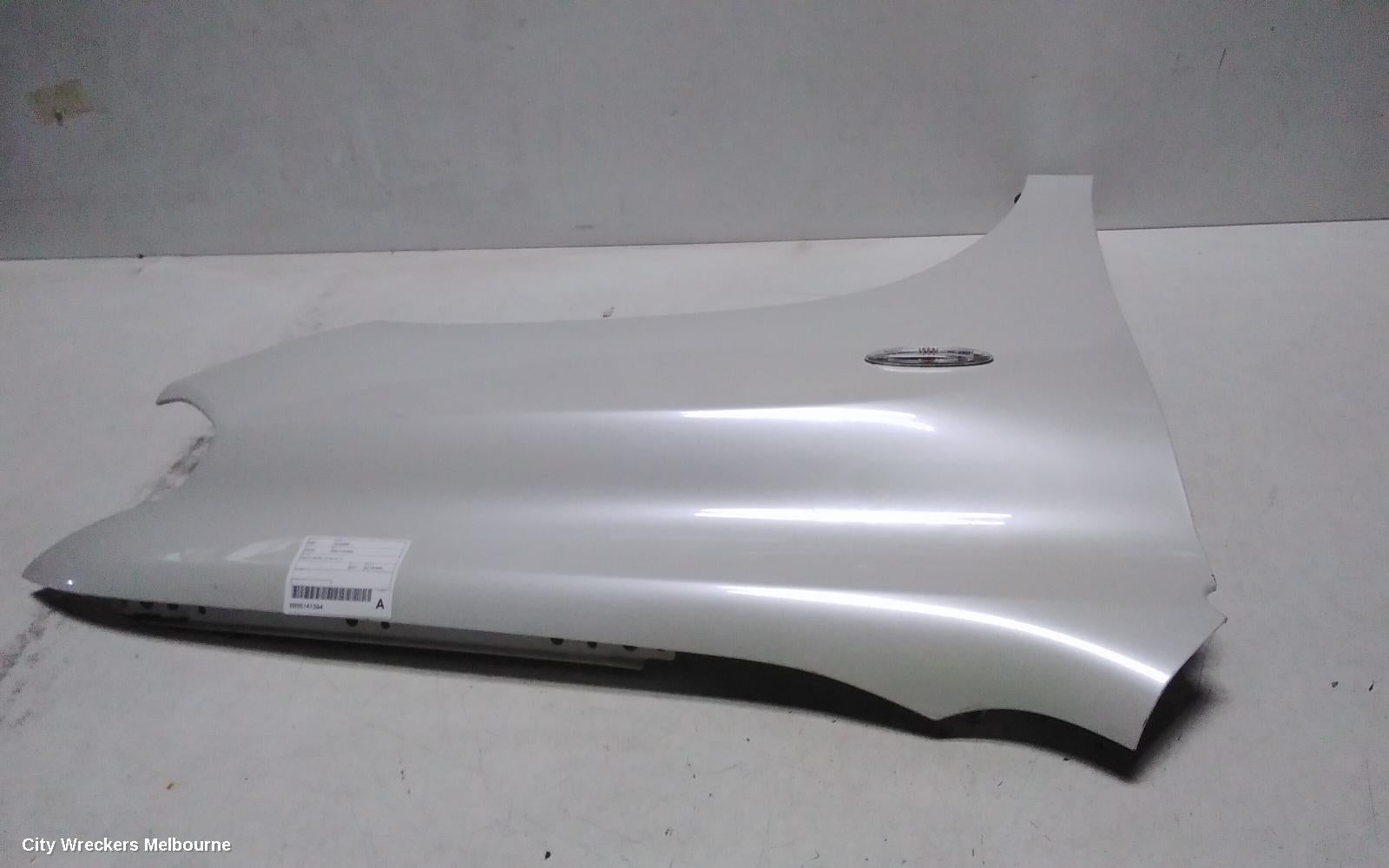 TOYOTA KLUGER RIGHT GUARD, GSU40-GSU45, 05/2007 - 07/2010 - Image 2