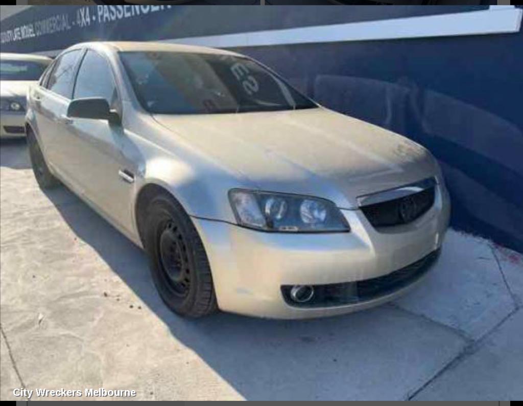 HOLDEN COMMODORE LEFT FRONT HUB ASSEMBLY, VY1-VZ, CREWMAN/WAGON/CAB AWD, ABS TYPE, VY/VZ 10/2002 - 09/2007 - Image 3