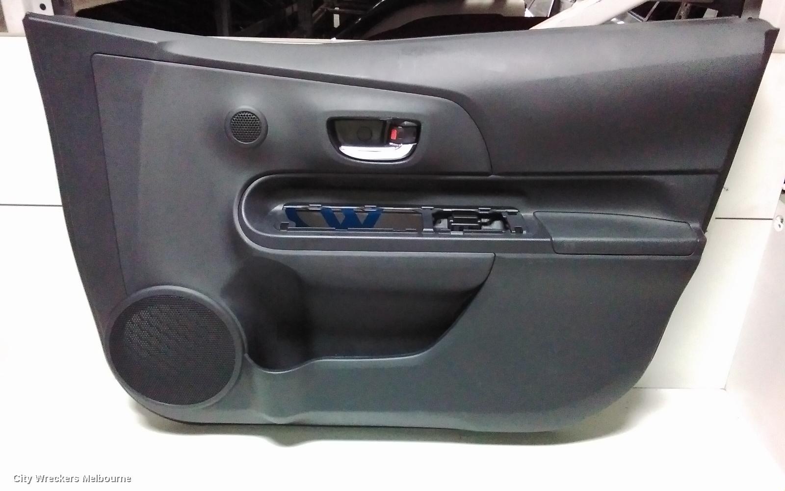 TOYOTA PRIUS DOOR TRIM, NHP10R, PRIUS C, RH FRONT, LEATHER, 12/2011 ONWARDS - Image 3