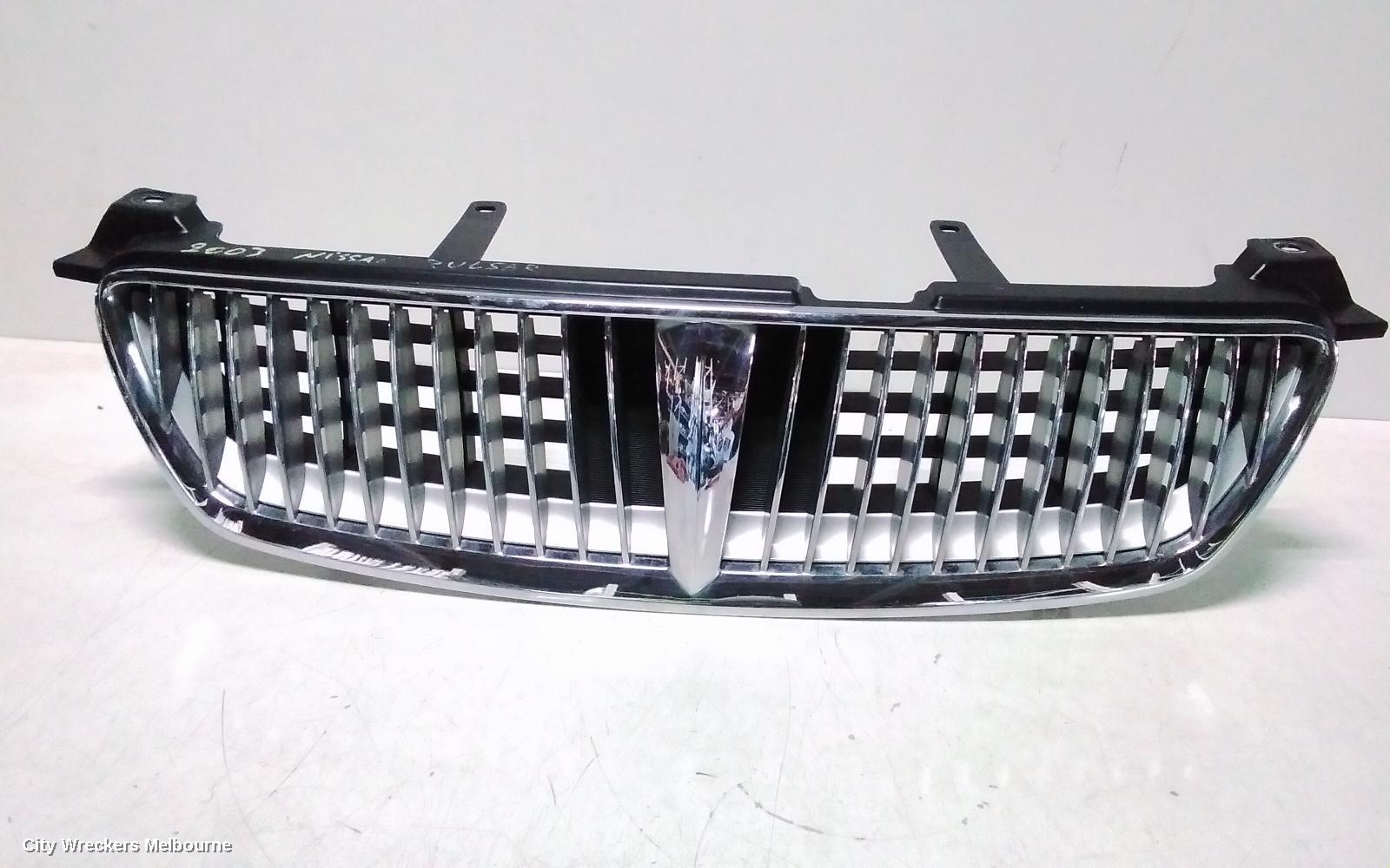 NISSAN PULSAR GRILLE, N16 SI, SEDAN, VERTICAL SLAT TYPE, 05/2000 - 07/2003 - Image 2