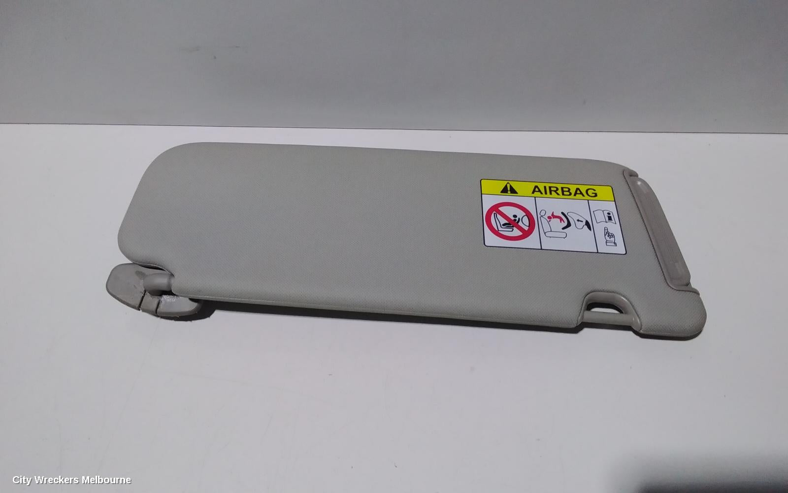 KIA CARNIVAL/GRAND CARNIVAL SUNVISOR, YP, LH SIDE, NON LAMP TYPE, 02/2015 - 10/2020 - Image 2