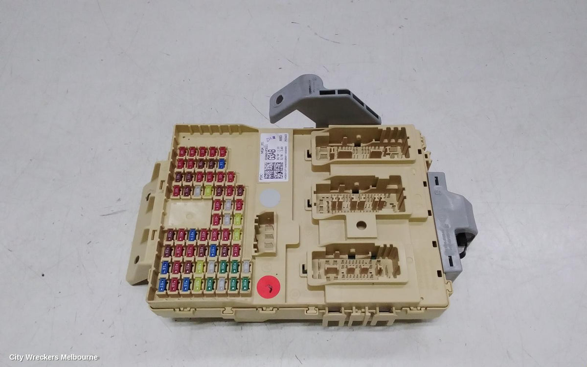 KIA SORENTO FUSE BOX, MQ4, UNDER DASH, DIESEL, 2.2, TURBO, D4HE, 02/2020 ONWARDS - Image 1