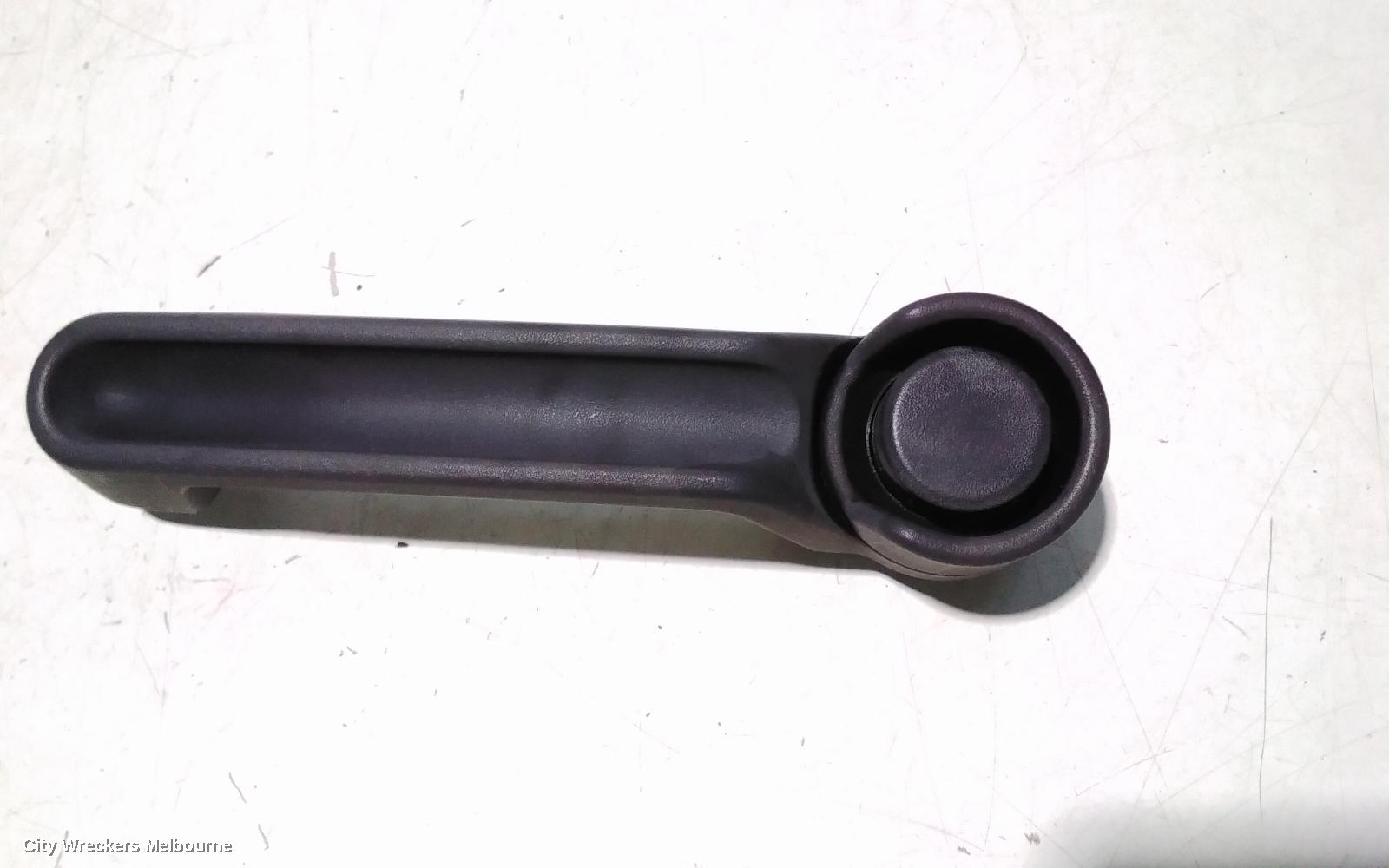 JEEP CHEROKEE DOOR HANDLE, OUTER, RH FRONT, KK, 02/2008 - 09/2012 - Image 2