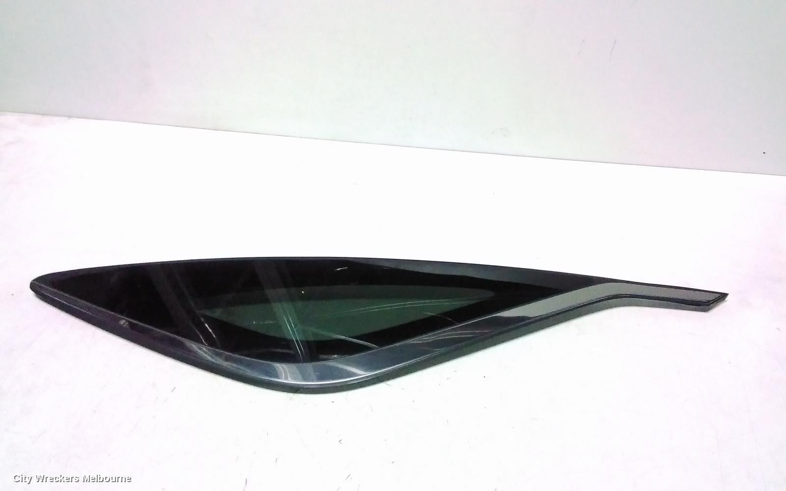 GENESIS GV70 RIGHT REAR SIDE GLASS, JK, 03/2021 ONWARDS - Image 2