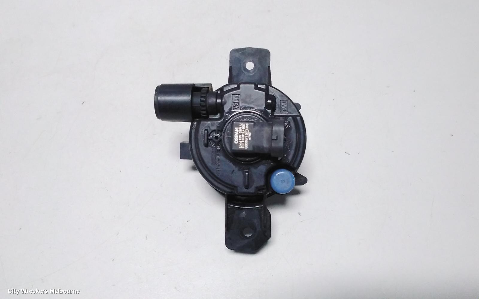 BMW X5 LEFT INDICATOR/FOG/SIDE, BUMPER FOGLAMP, E70, NON ADAPTIVE LAMP TYPE, 03/2007 - 08/2013 - Image 3