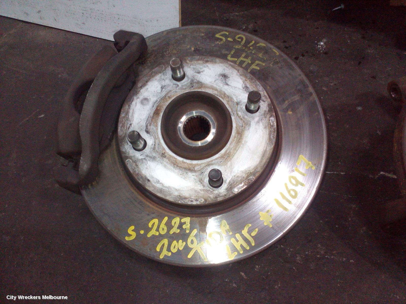 NISSAN TIIDA LEFT FRONT HUB ASSEMBLY, C11, 09/2004 - 01/2013 - Image 1