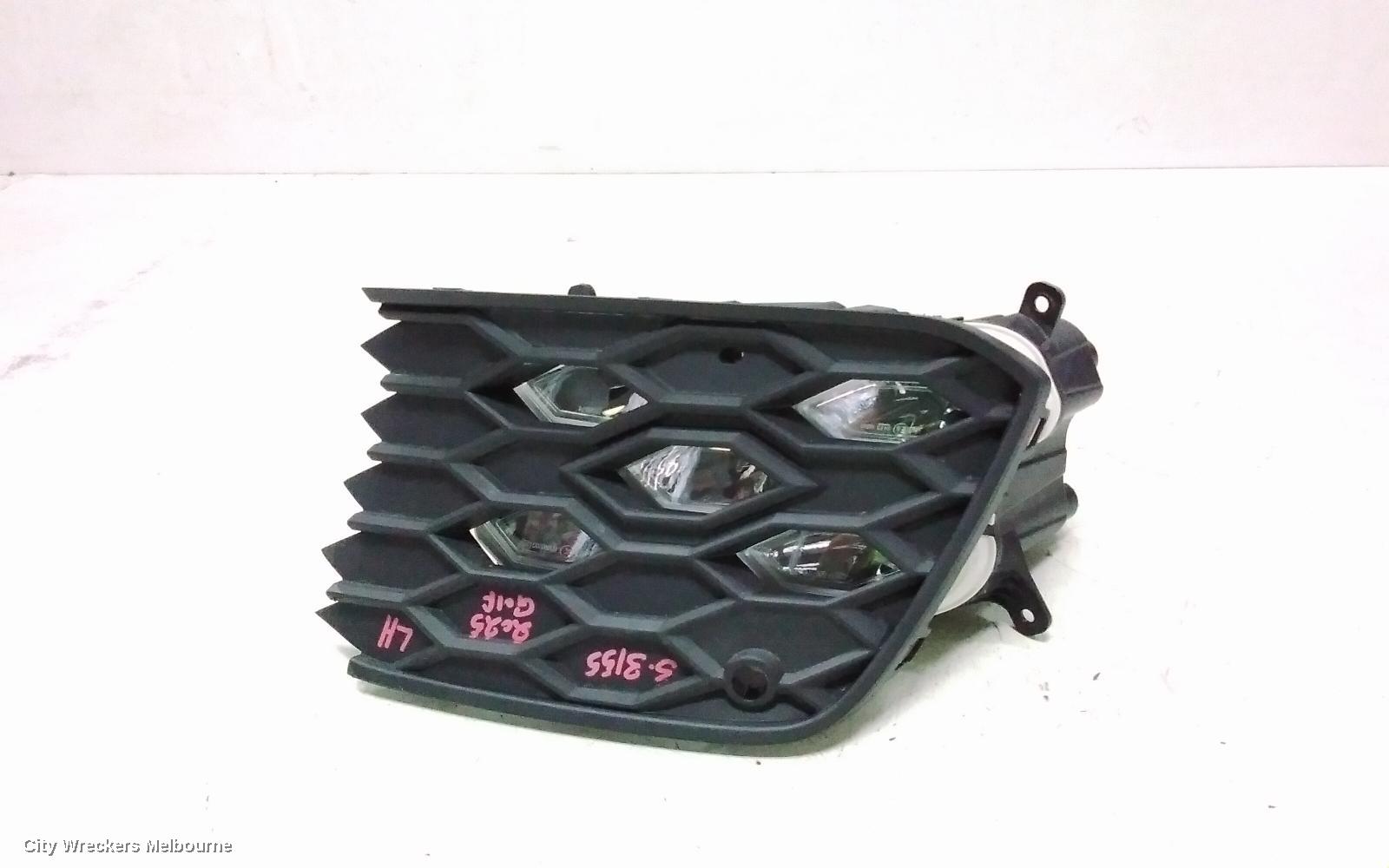 VOLKSWAGEN GOLF RIGHT INDICATOR/FOG/SIDE, GEN 8, BUMPER FOGLAMP, GTI, 09/2020 ONWARDS - Image 1