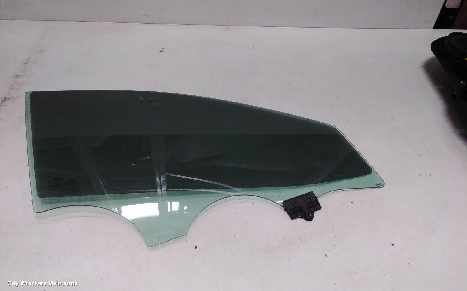 HYUNDAI TUCSON RIGHT FRONT DOOR WINDOW, NX4, PRIVACY TINT TYPE, 02/2021 ONWARDS - Image 2