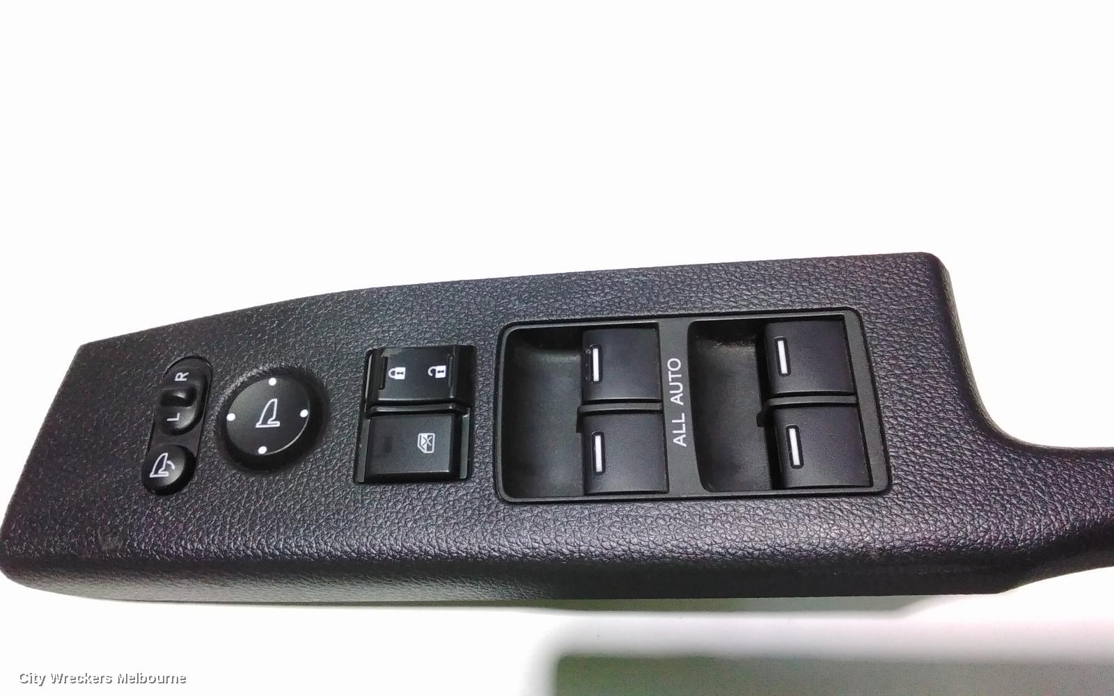HONDA ODYSSEY PWR DR WIND SWITCH, RH FRONT (MASTER SWITCH), RC1, 02/2014 ONWARDS - Image 2