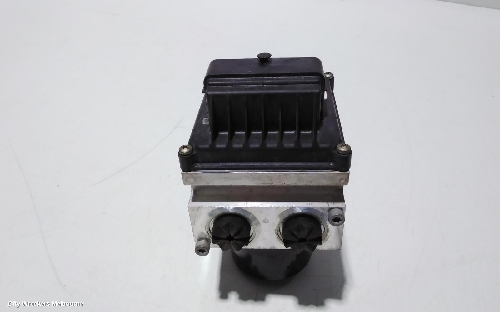 VOLKSWAGEN PASSAT ABS PUMP/MODULATOR, 3C/MK6 B6-B7, ON MODULE P/N 3C0614109P, 03/2006 - 05/2015 - Image 2