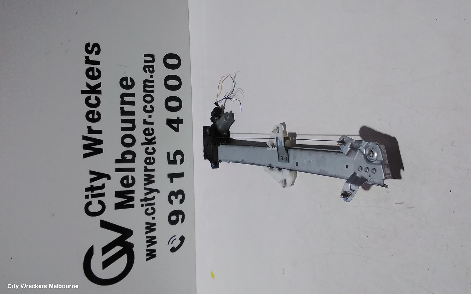 HONDA CRV RIGHT FRONT WINDOW REG/MOTOR, RW, 05/2017 - 08/2023 - Image 3