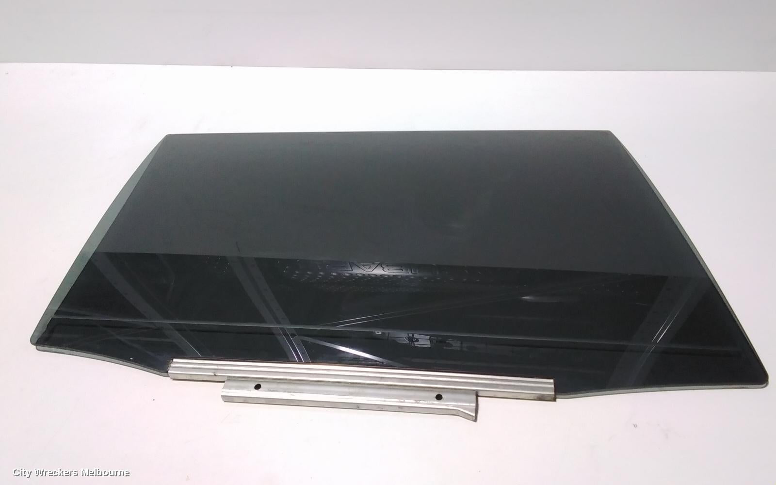 TOYOTA KLUGER RIGHT REAR DOOR WINDOW, GSU40-GSU45, 05/2007 - 02/2014 - Image 1