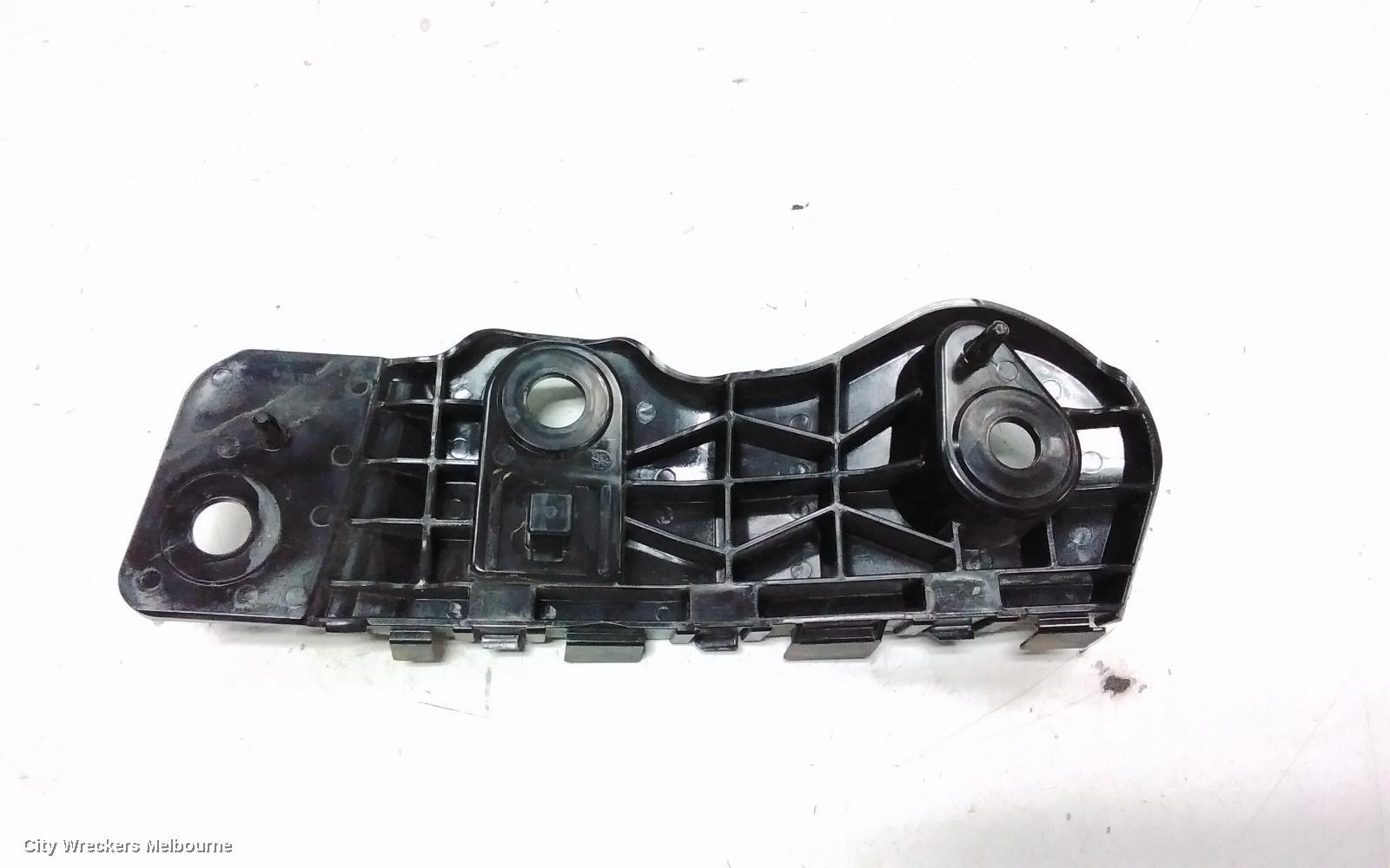 MAZDA CX5, KF, 02/2017 - 03/2026, RHF BAR BRAKET: 119367 - Image 2