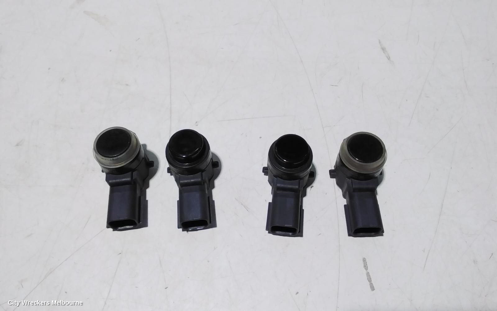 HOLDEN COMMODORE, VF, 05/2013 - 12/2017, CRUSH SENSOR  SET: 95498 - Image 1