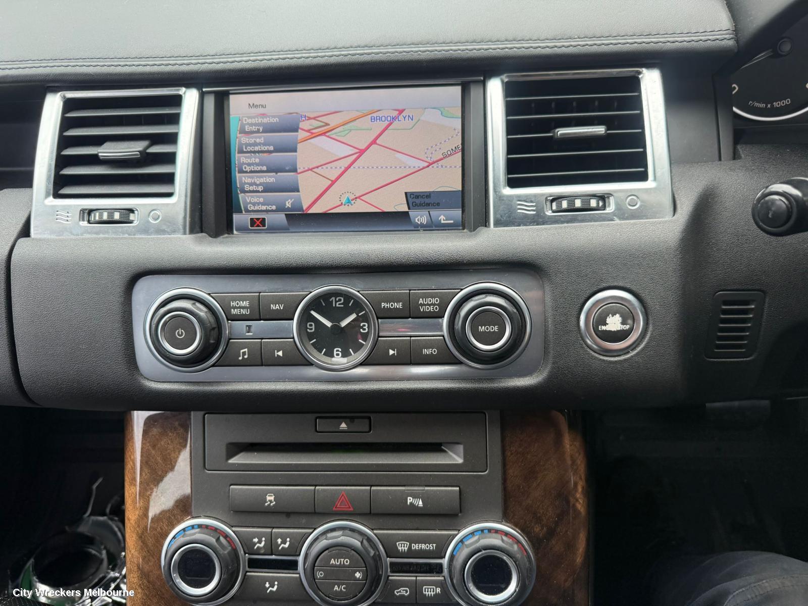 LAND ROVER RANGEROVER SPORT RADIO/CD/DVD/SAT/TV, DISPLAY ONLY, TOUCHSCREEN, W/ SAT NAV TYPE (DASH MOUNTED), L320, 09/2009 - 05/2013 - Image 1