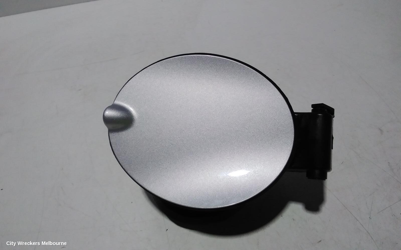 FORD ESCAPE FUEL DOOR / FILLER, ZG, FUEL DOOR, 09/2016 - 05/2020 - Image 2