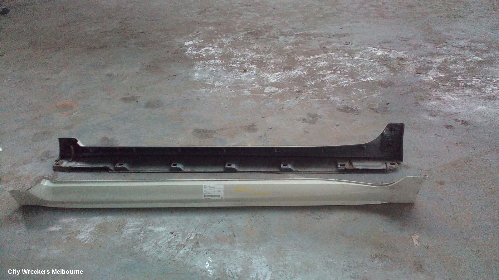 SUBARU OUTBACK SIDE STEP/SKIRT, 6TH GEN, RH SIDE, 08/2014 ONWARDS - Image 2