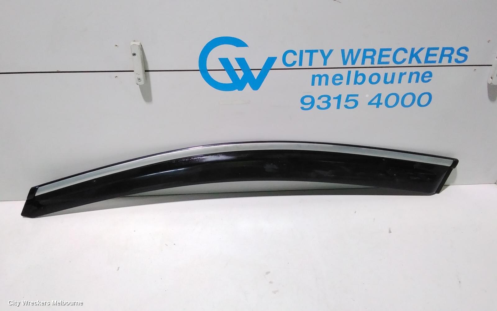 HONDA CRV WEATHER SHIELD - Image 1